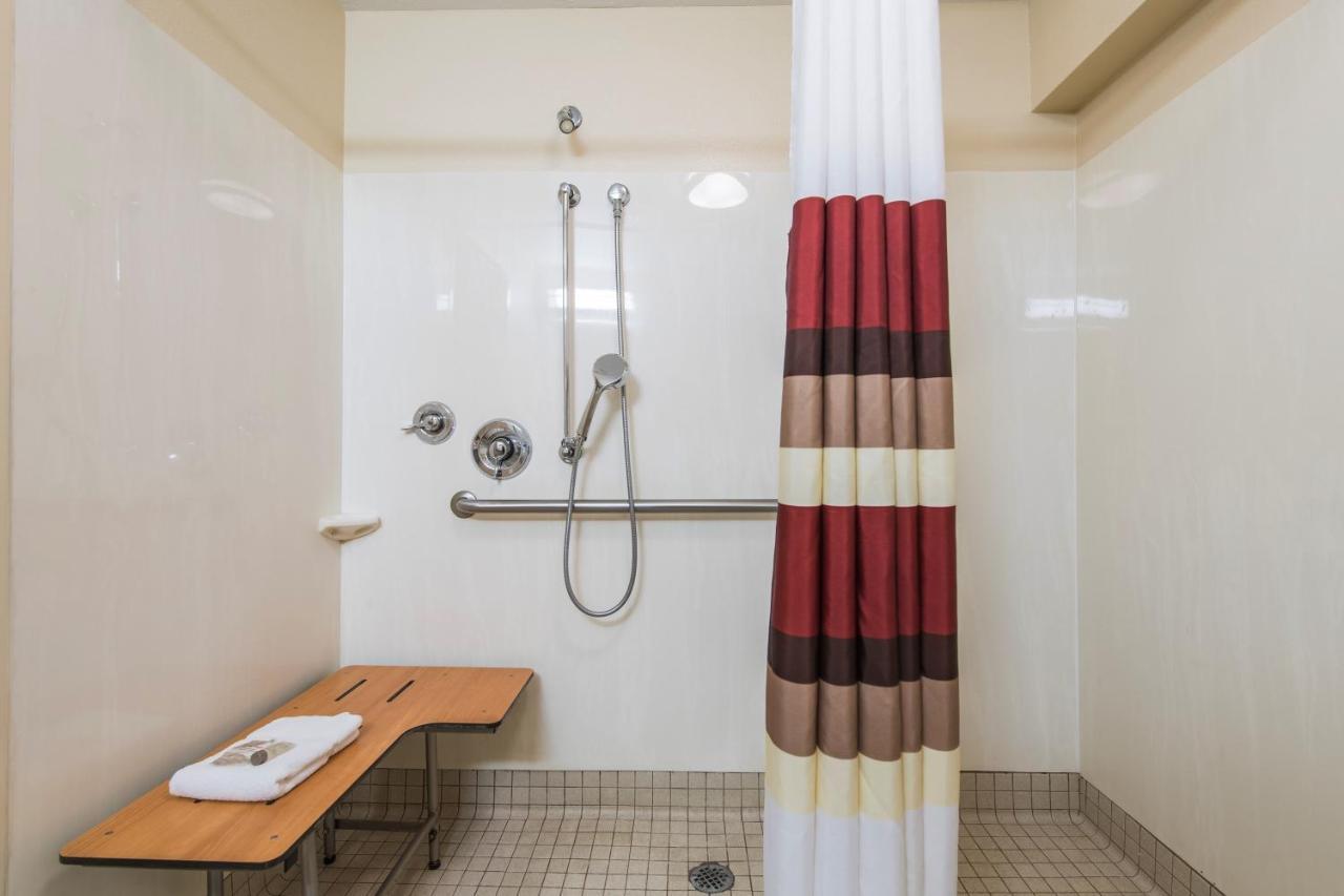 Red Roof Inn Seattle Airport - Ситак Экстерьер фото