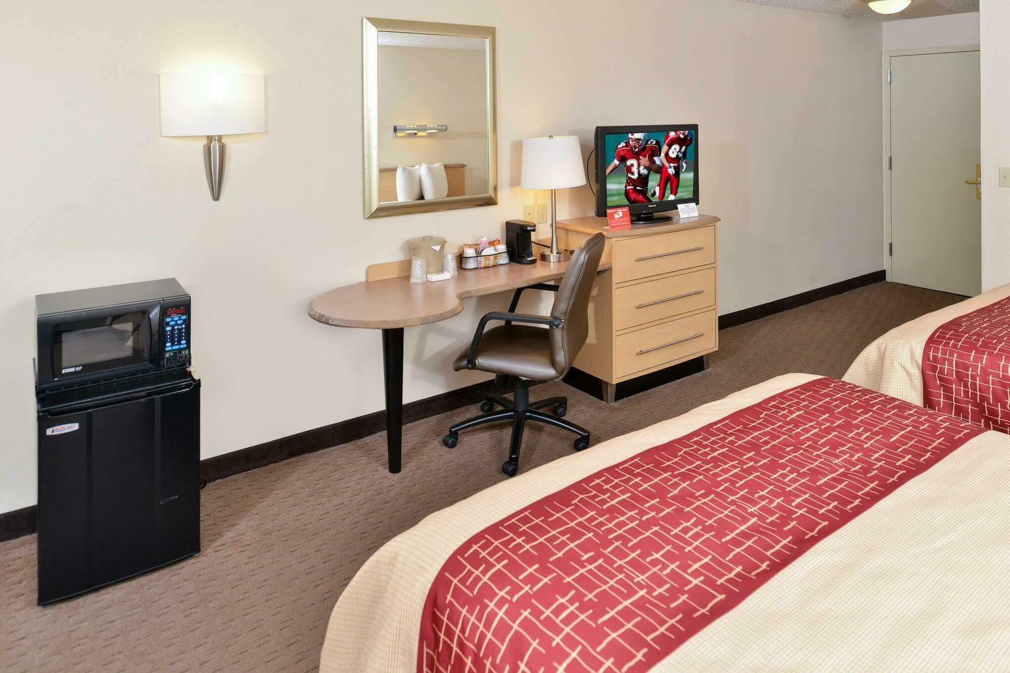 Red Roof Inn Seattle Airport - Ситак Экстерьер фото