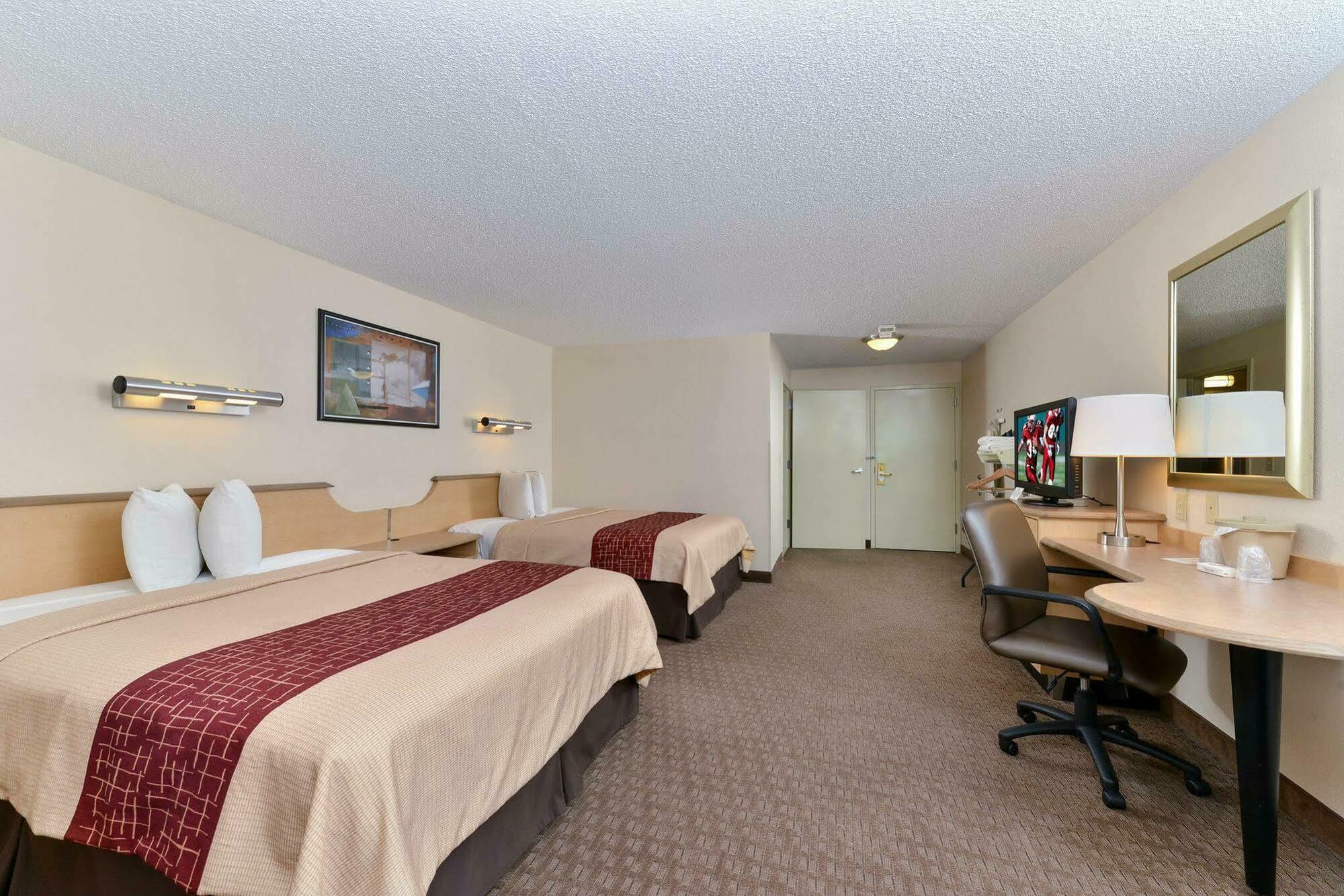 Red Roof Inn Seattle Airport - Ситак Экстерьер фото