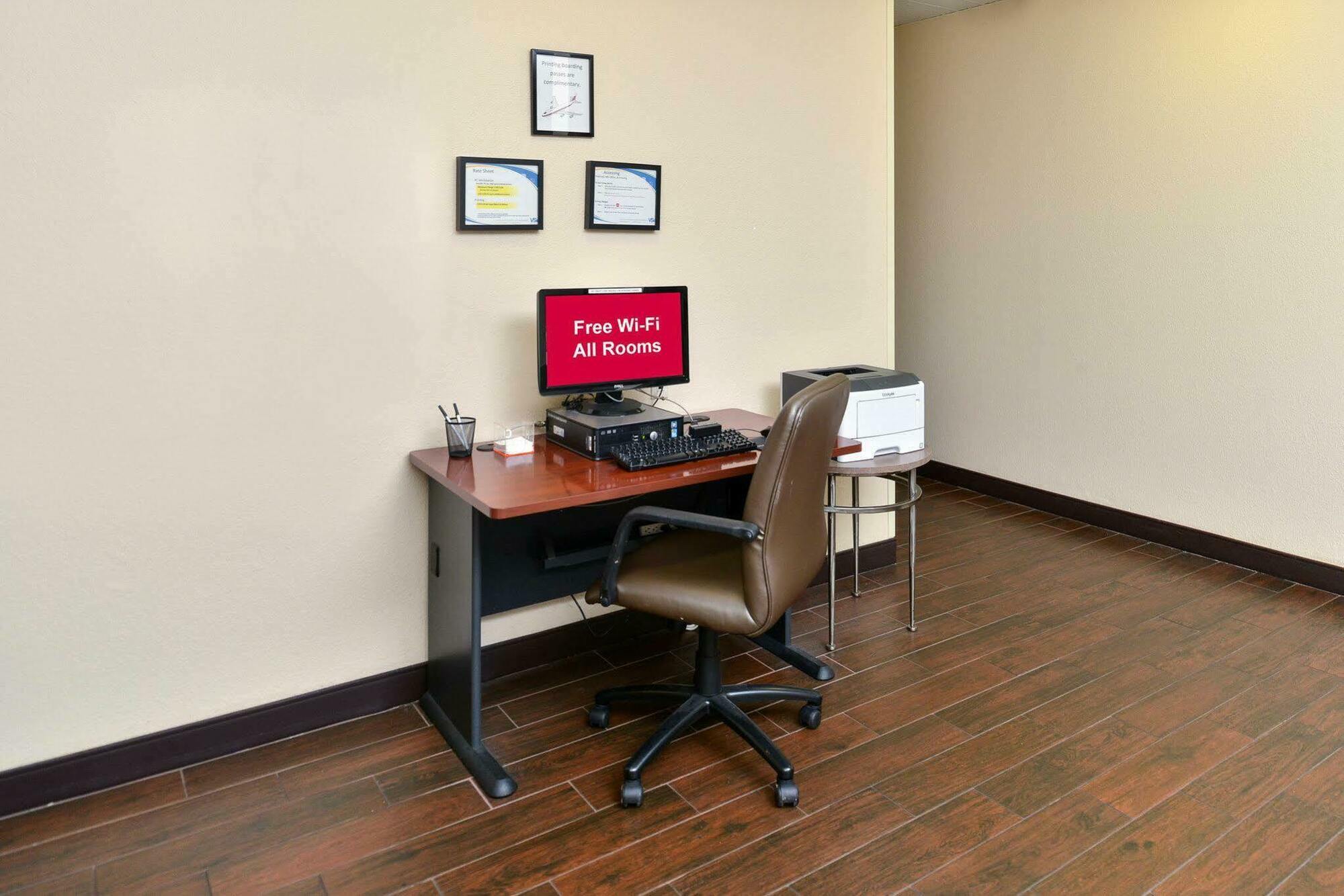 Red Roof Inn Seattle Airport - Ситак Экстерьер фото